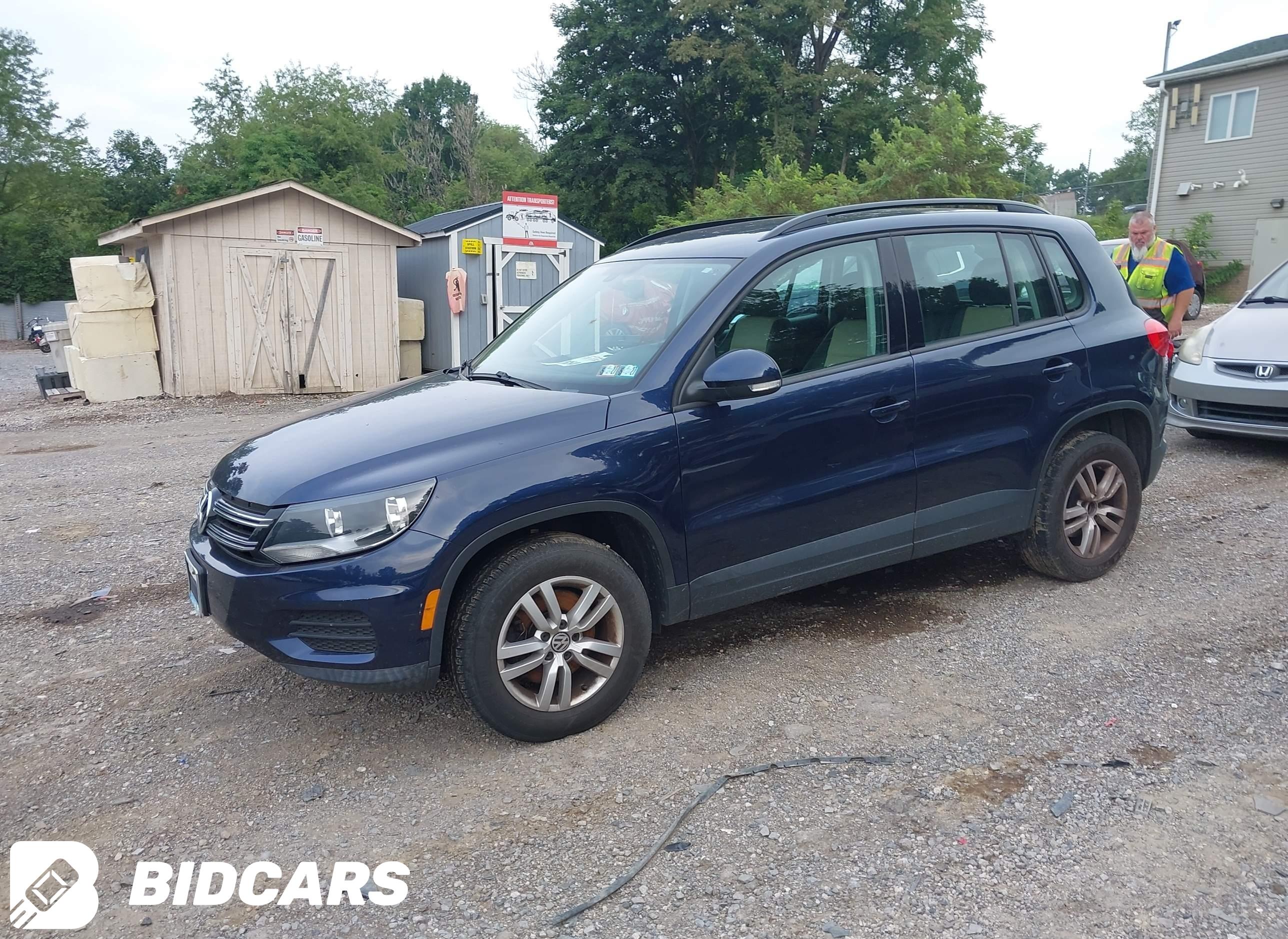 2016 Volkswagen Tiguan, S