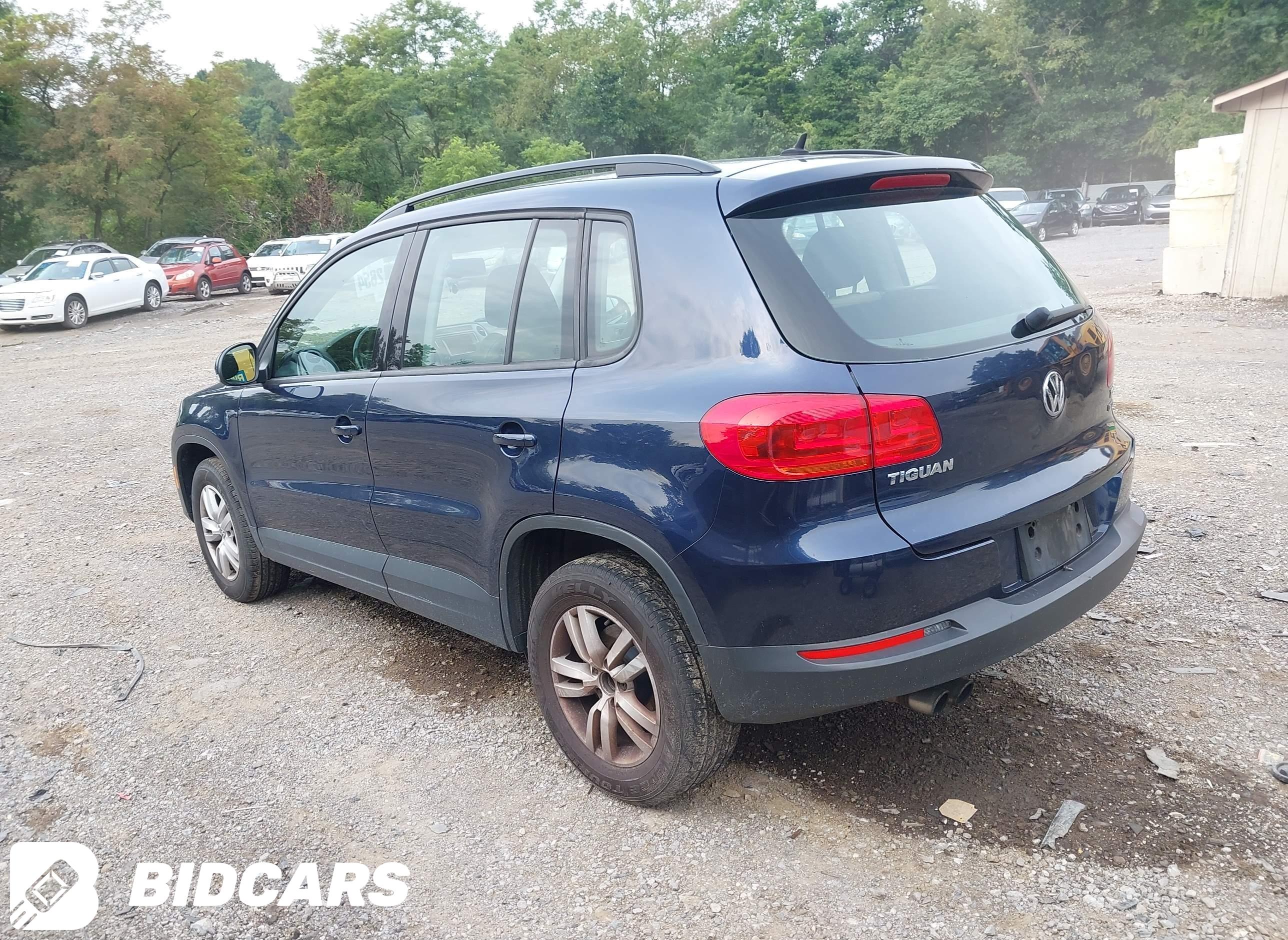 2016 Volkswagen Tiguan, S