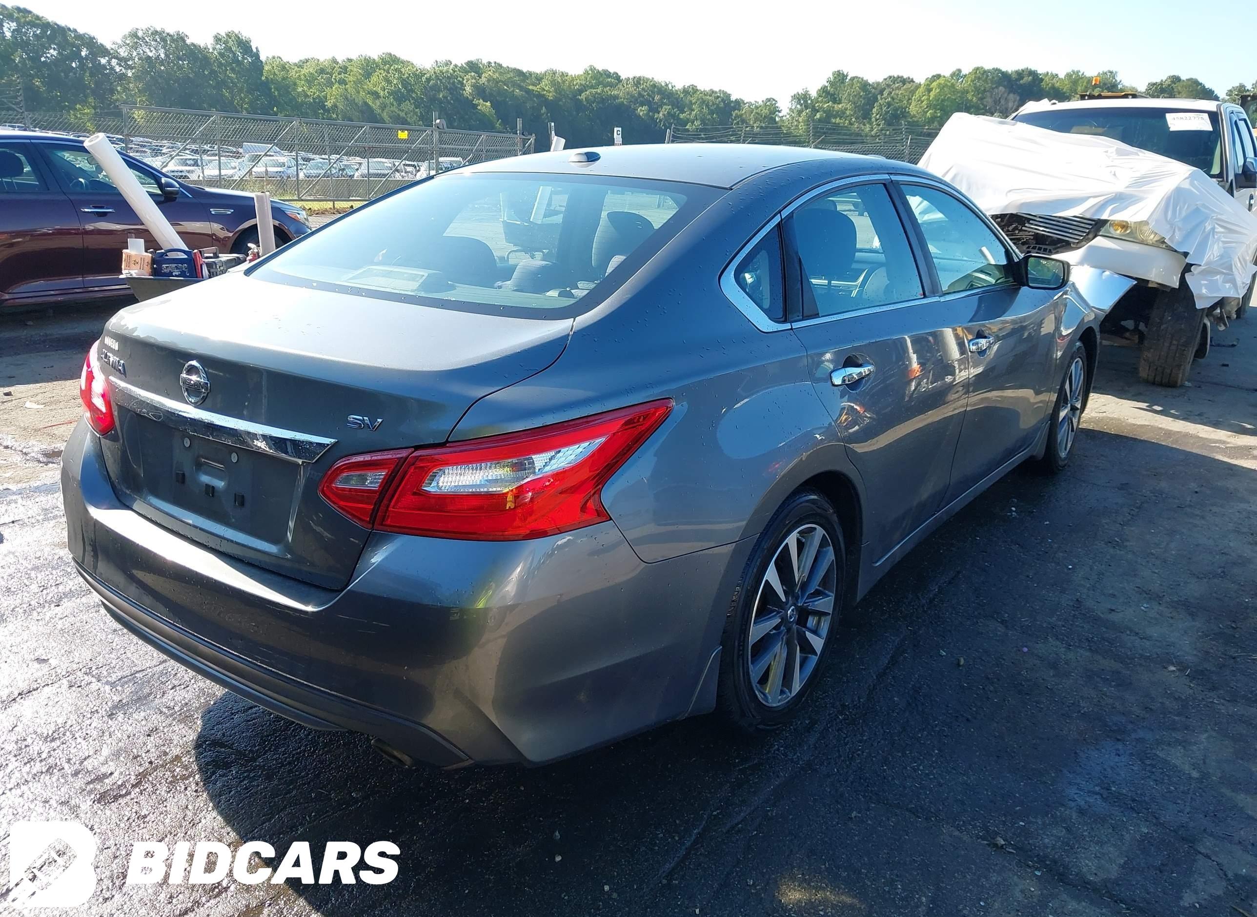2016 Nissan Altima, 2.5 SV