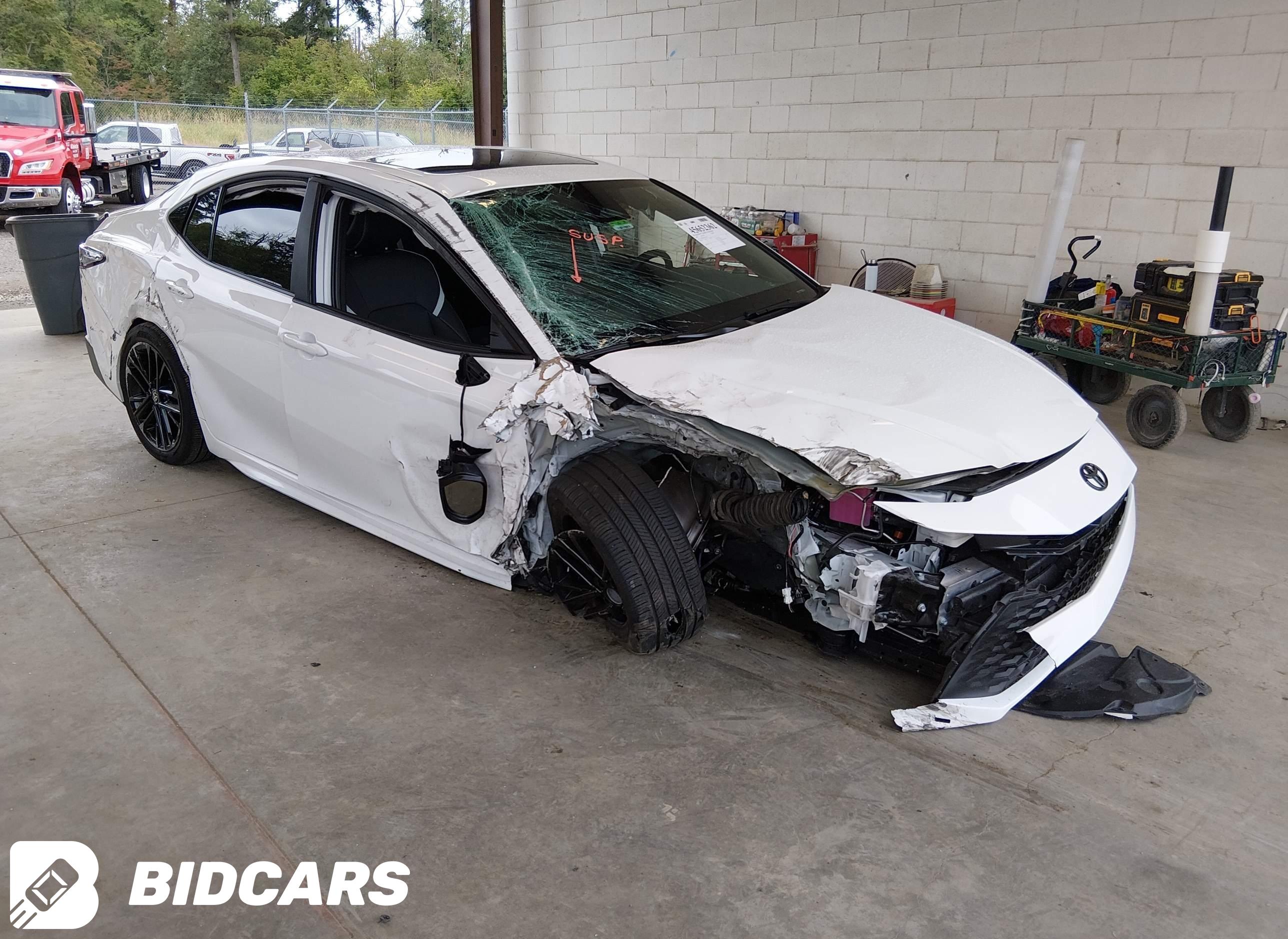 2025 Toyota Camry, SE