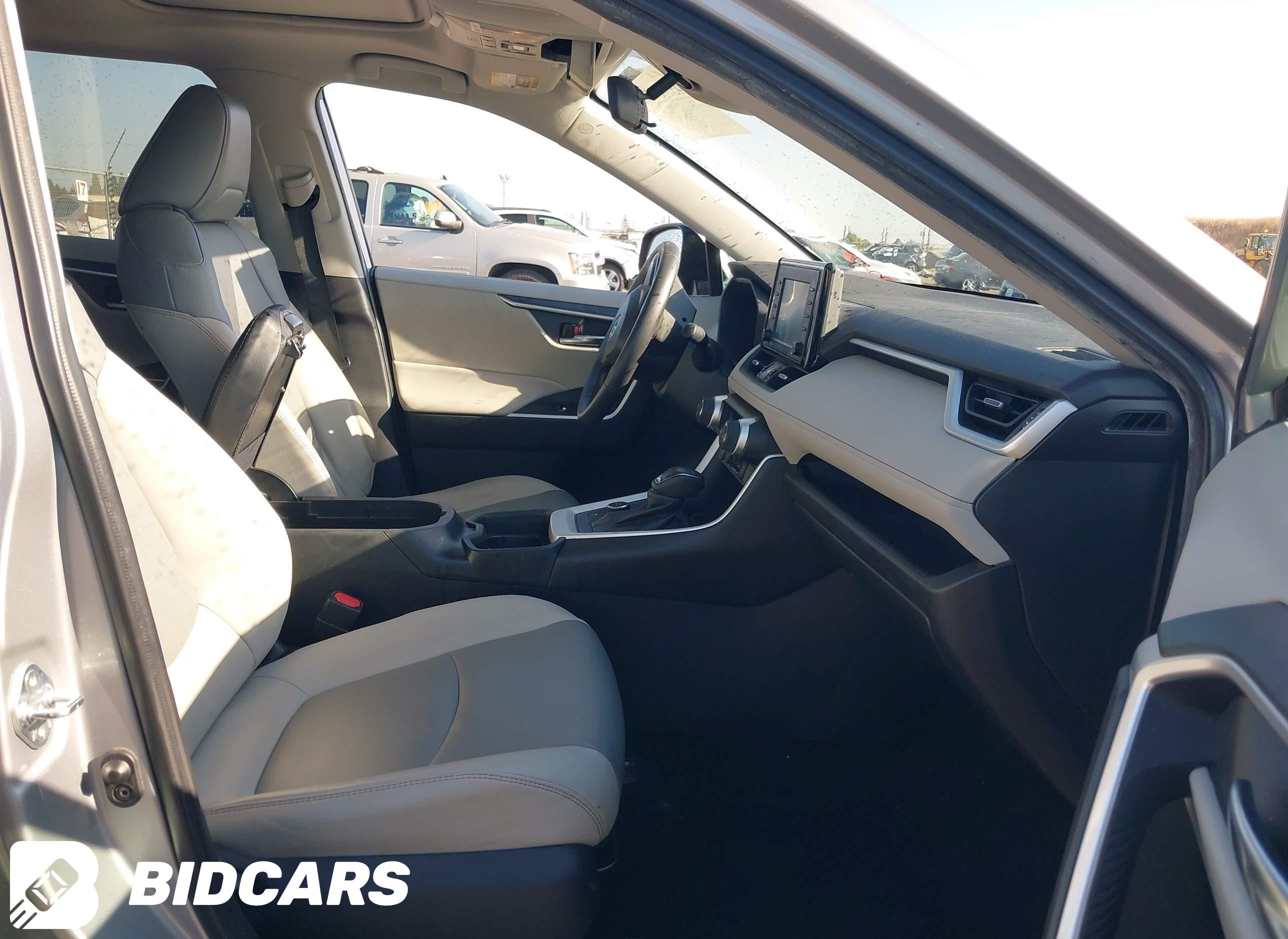2021 Toyota RAV4, Hybrid Xle...
