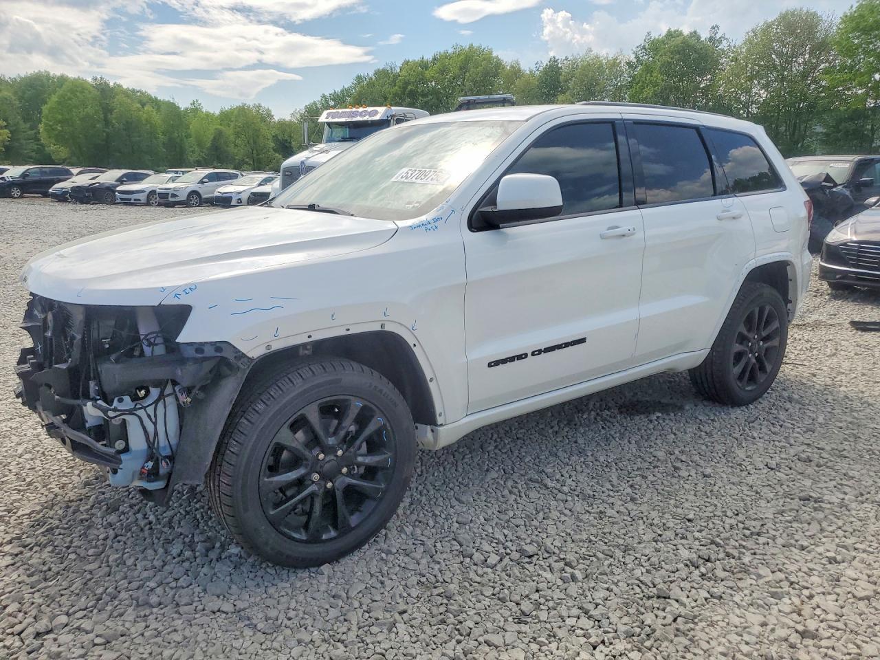 2020 Jeep Grand Cherokee, Laredo