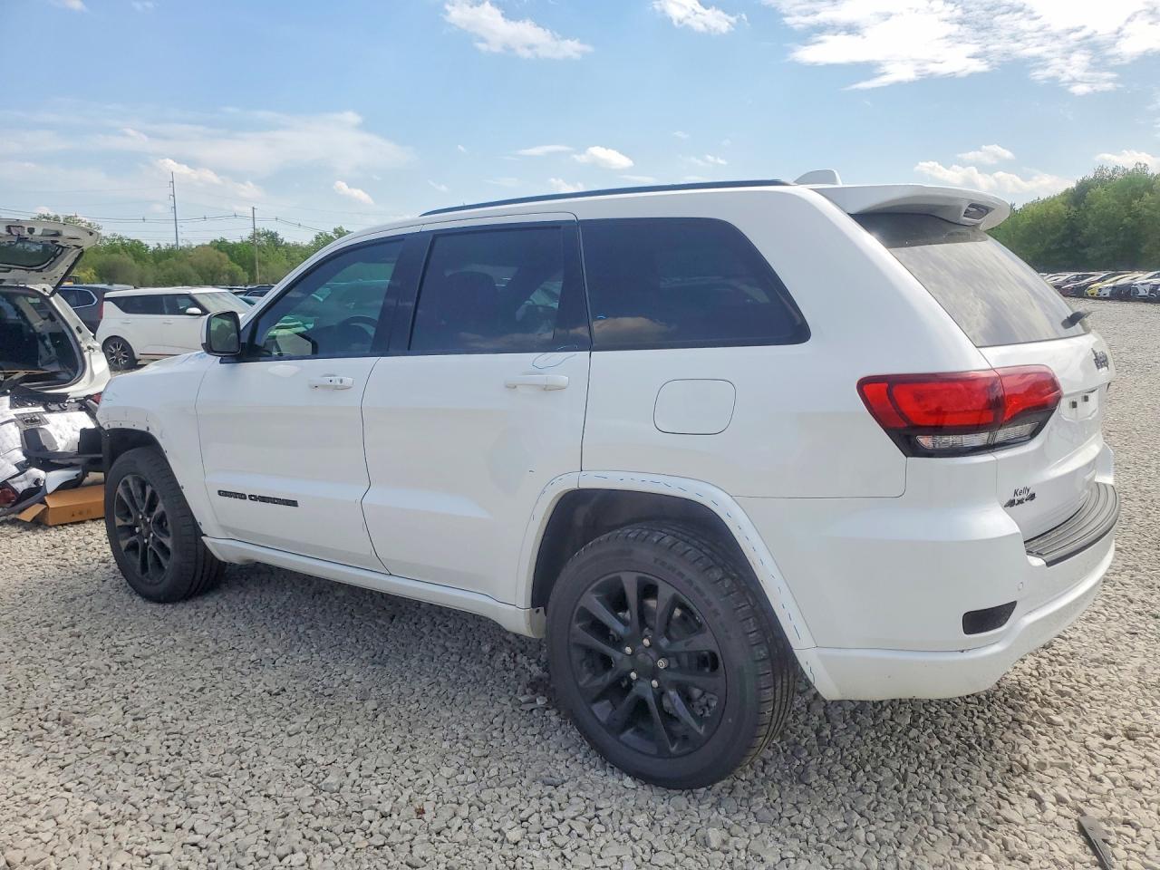 2020 Jeep Grand Cherokee, Laredo