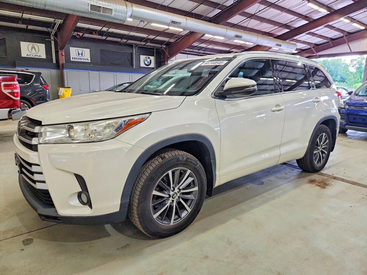 2017 Toyota Highlander, Xle
