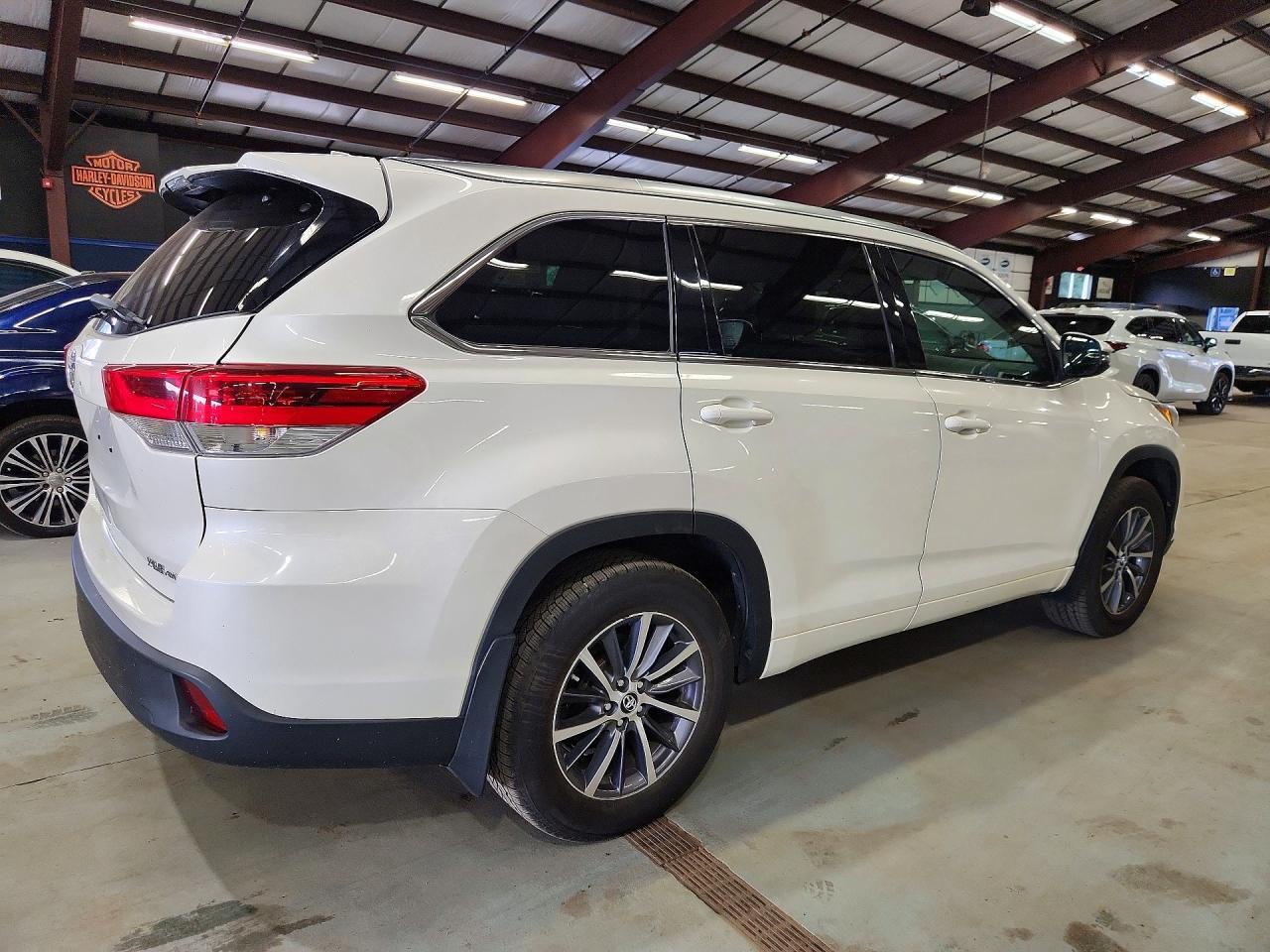 2017 Toyota Highlander, Xle