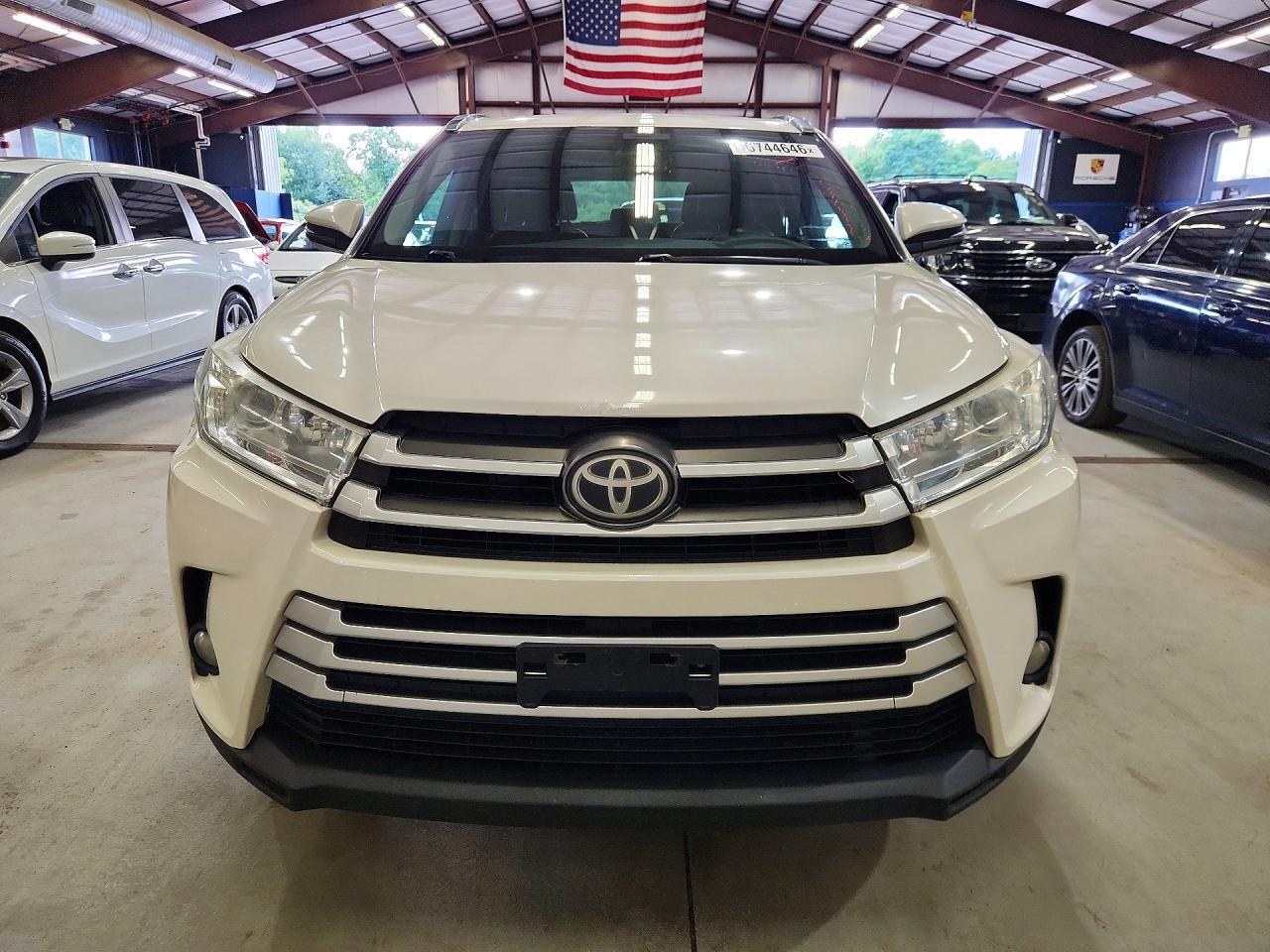 2017 Toyota Highlander, Xle