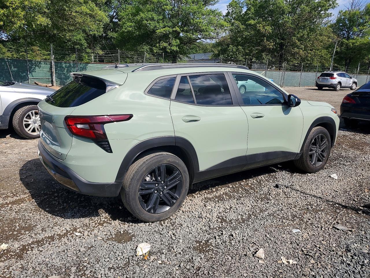 2025 Chevrolet Trax, Activ