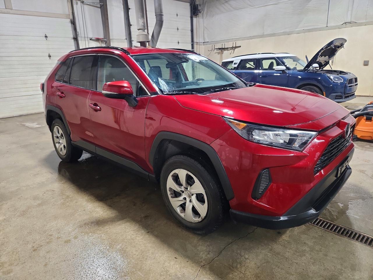 2020 Toyota RAV4, LE