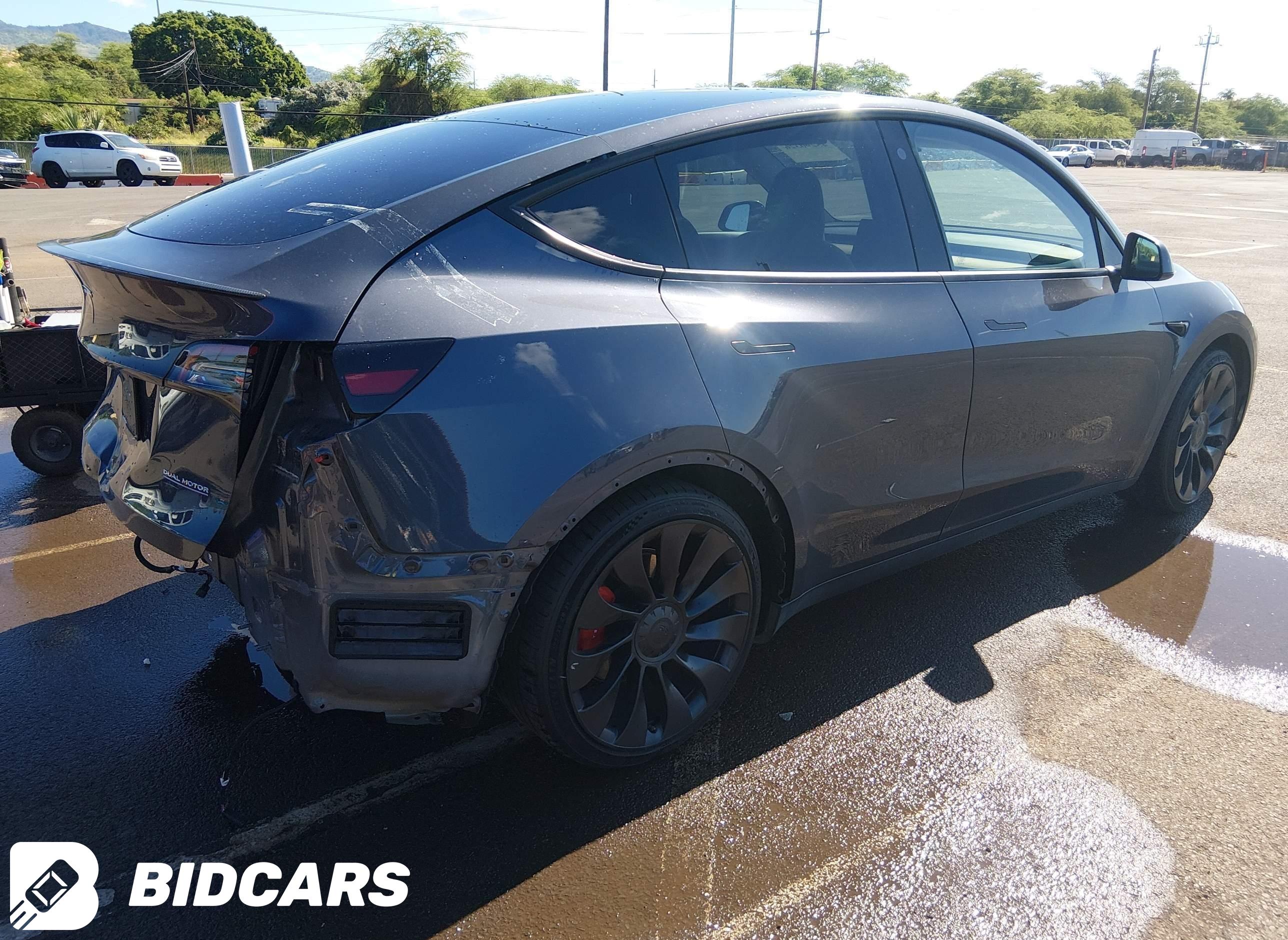 2022 Tesla Model Y, Performan...