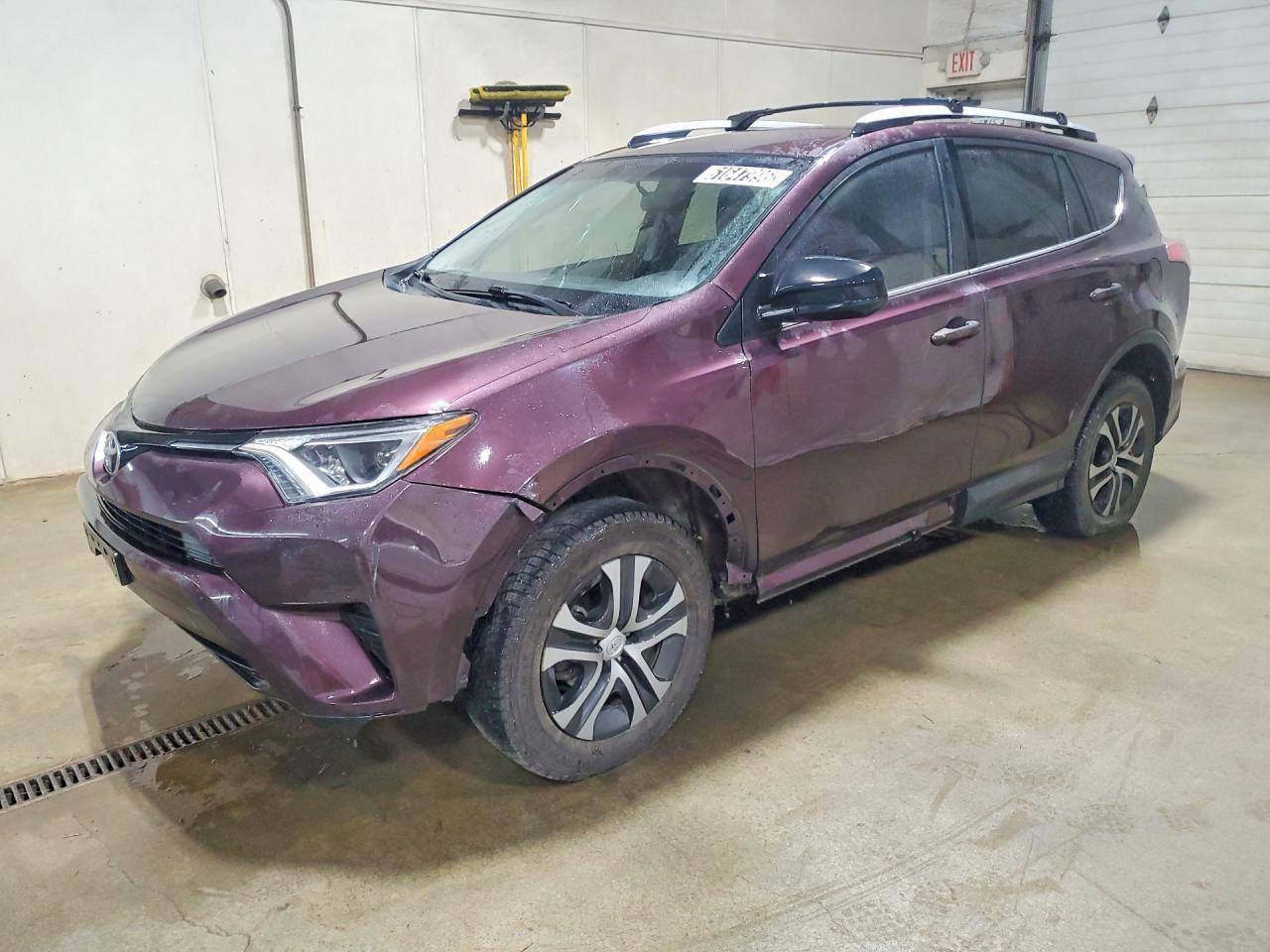 2016 Toyota RAV4, LE