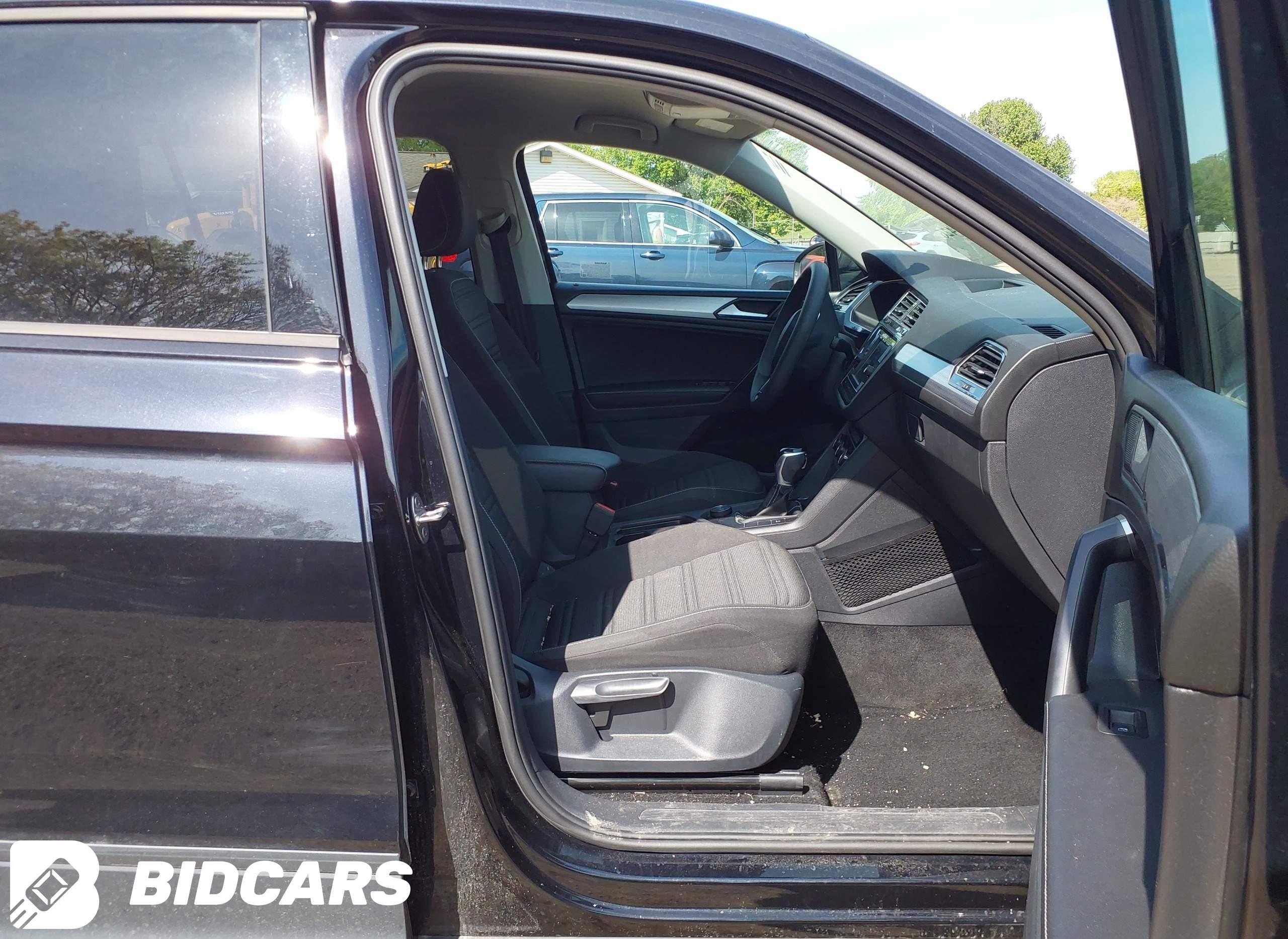 2022 Volkswagen Tiguan, 2.0T S