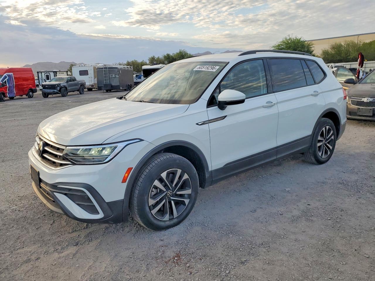 2022 Volkswagen Tiguan, S