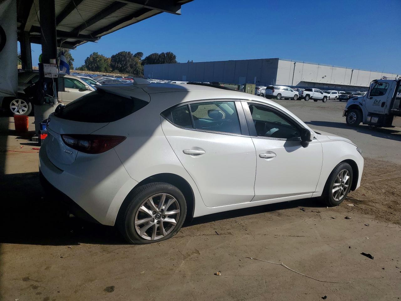 2015 Mazda 3, Grand Touring