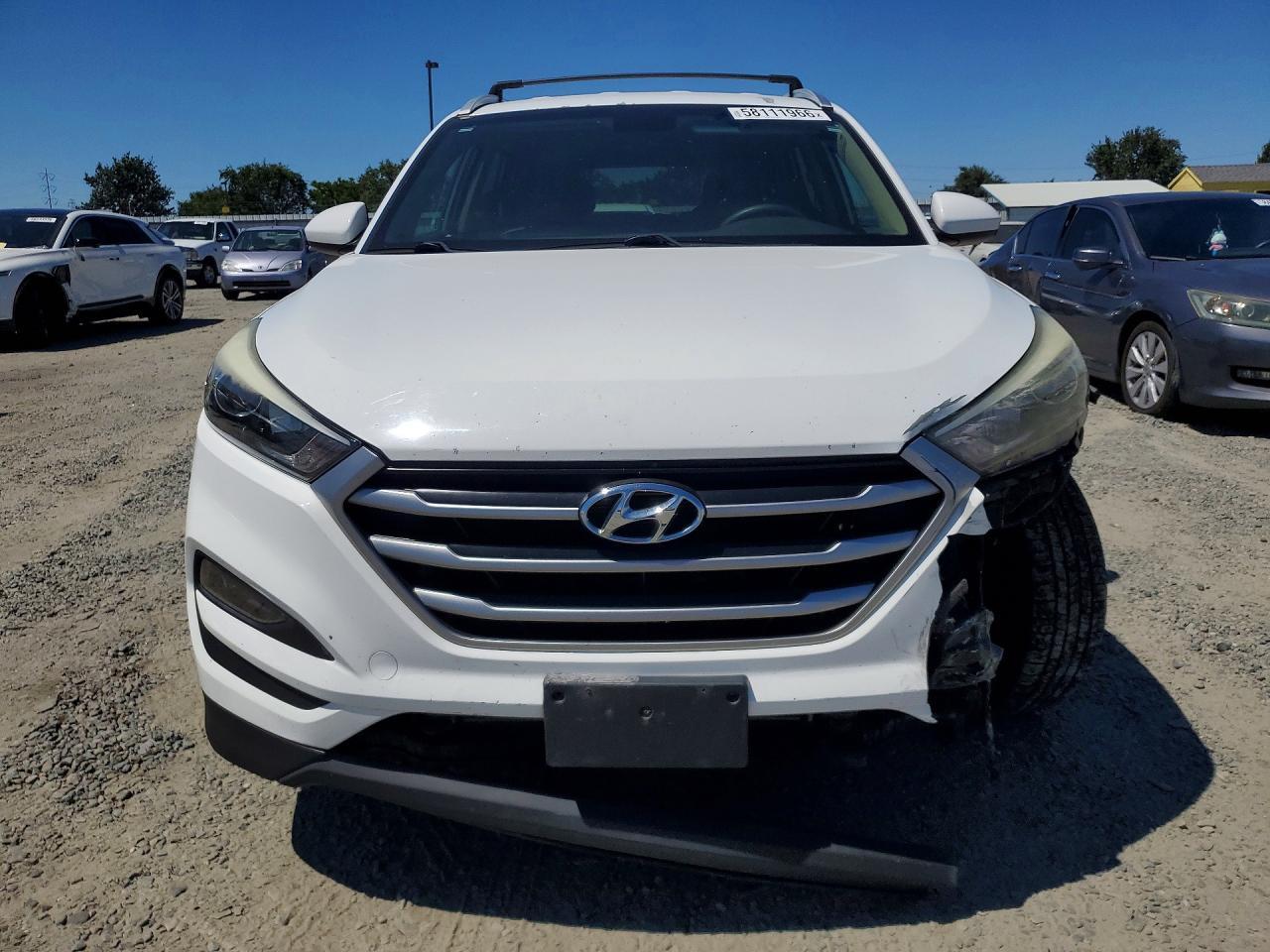 2017 Hyundai Tucson, SE