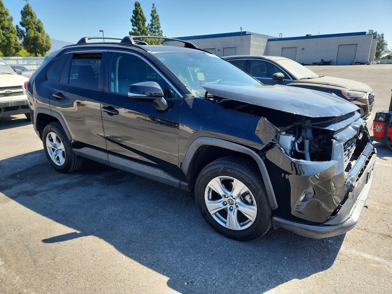 2020 Toyota RAV4, Xle