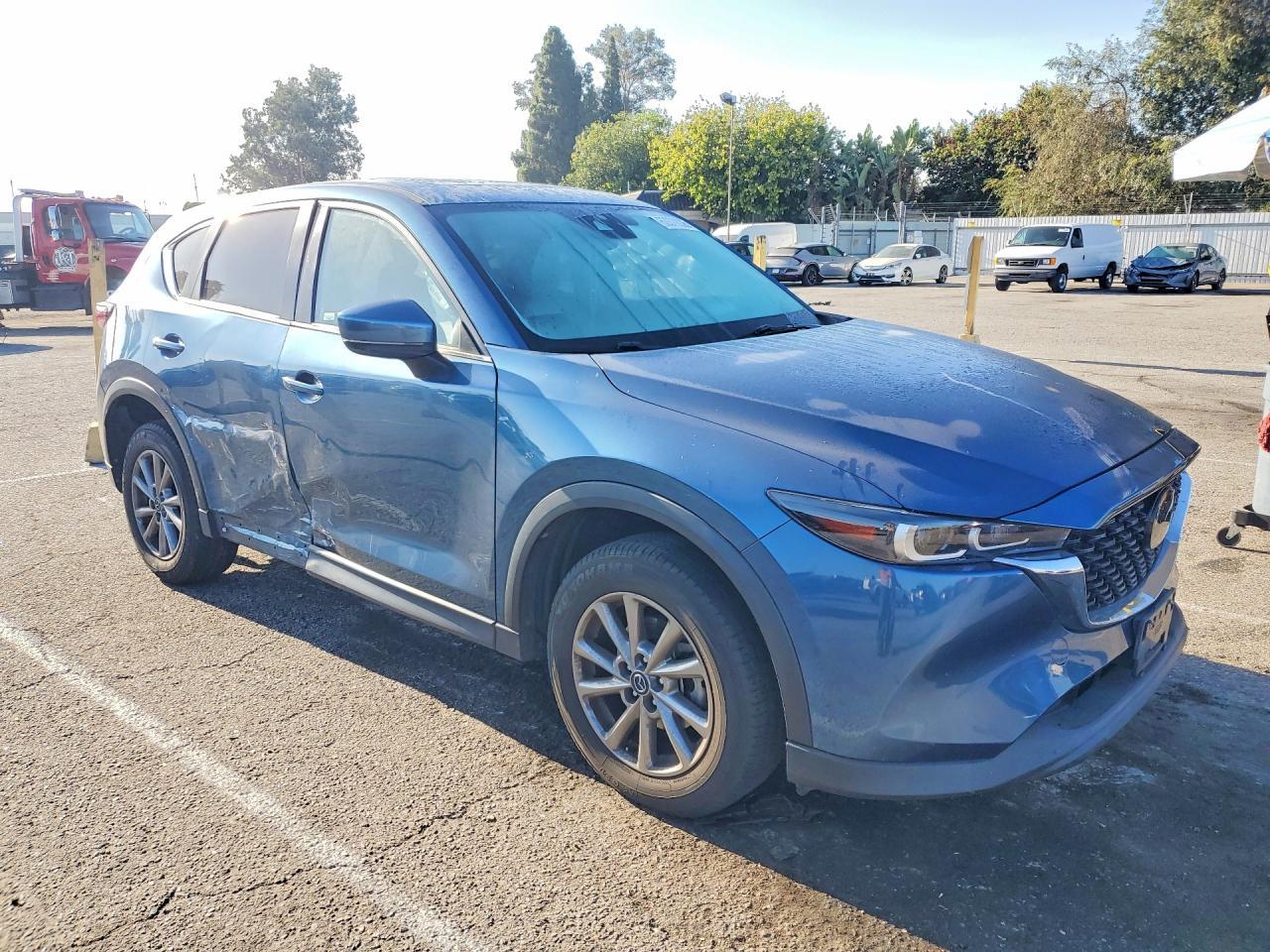 2022 Mazda CX-5, Preferred