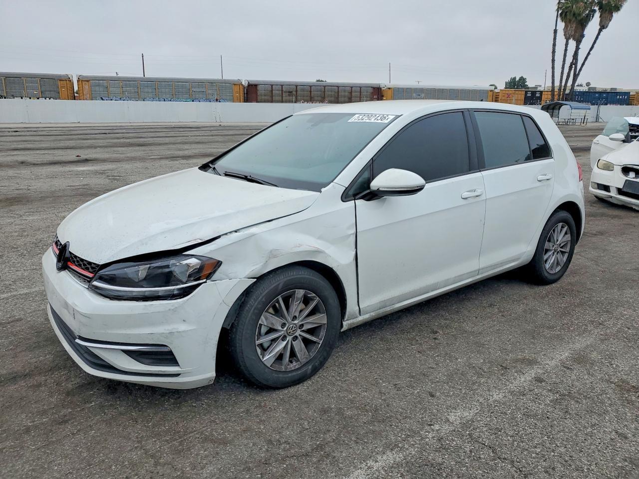 2019 Volkswagen Golf, S