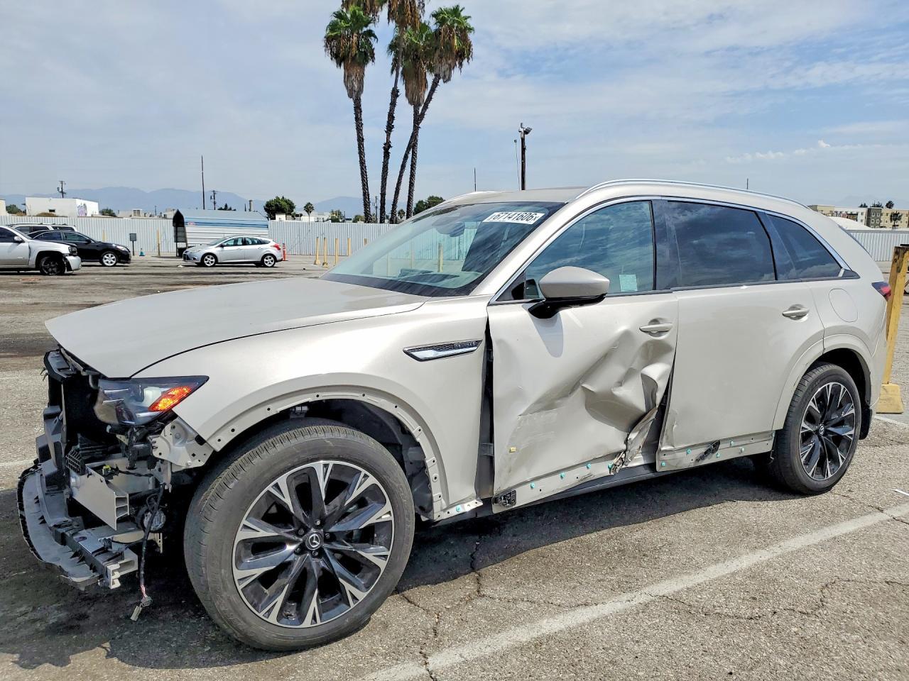 2024 Mazda CX-90, Premium Plus