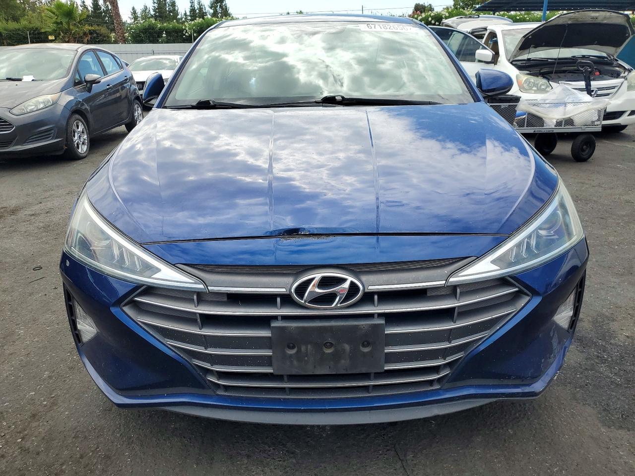2020 Hyundai Elantra, Sel
