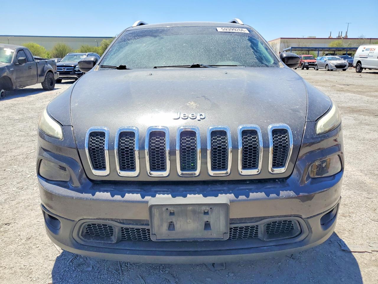 2015 Jeep Cherokee, Latitude