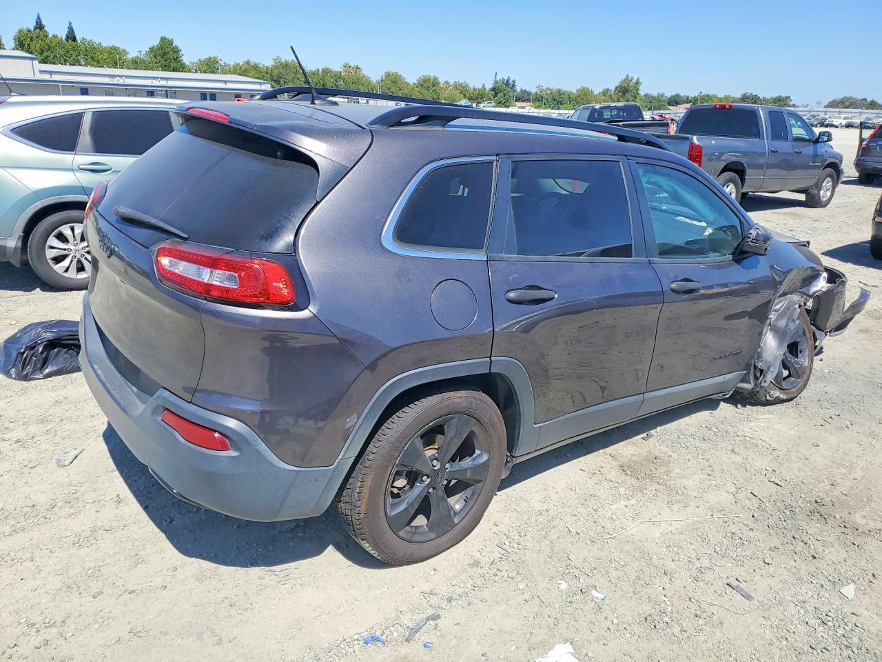 2017 Jeep Cherokee, Sport