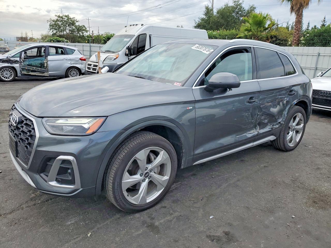 2022 Audi Q5, Premium Plus 45