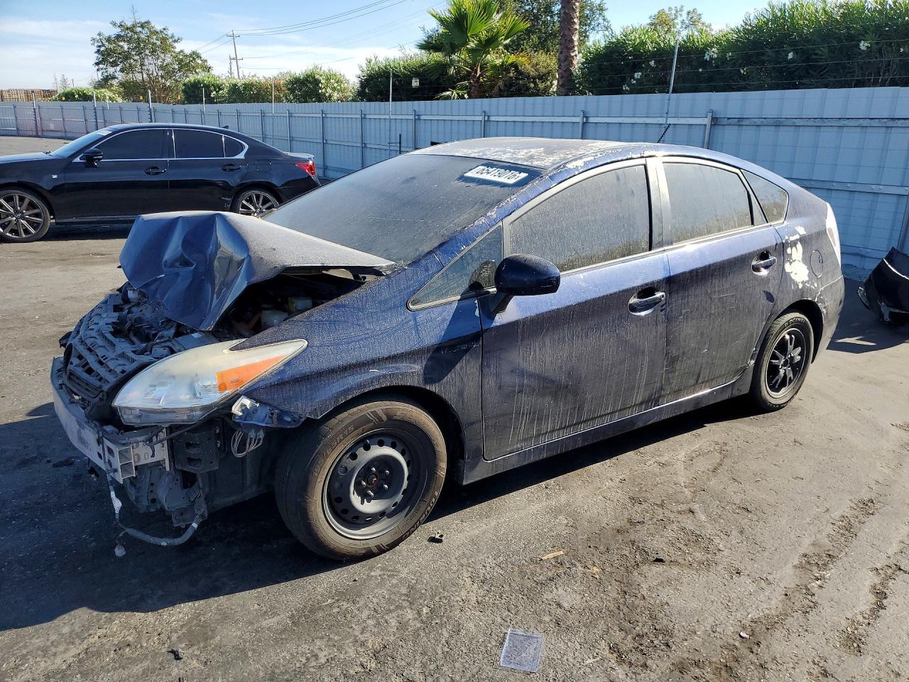 2015 Toyota Prius, Two