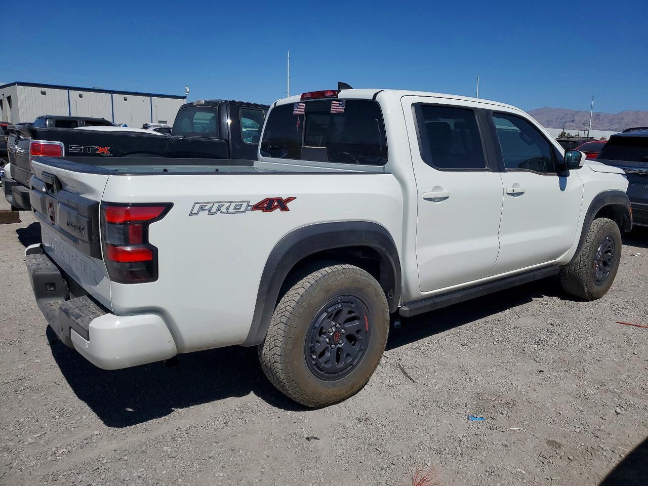 2025 Nissan Frontier, Pro-4X