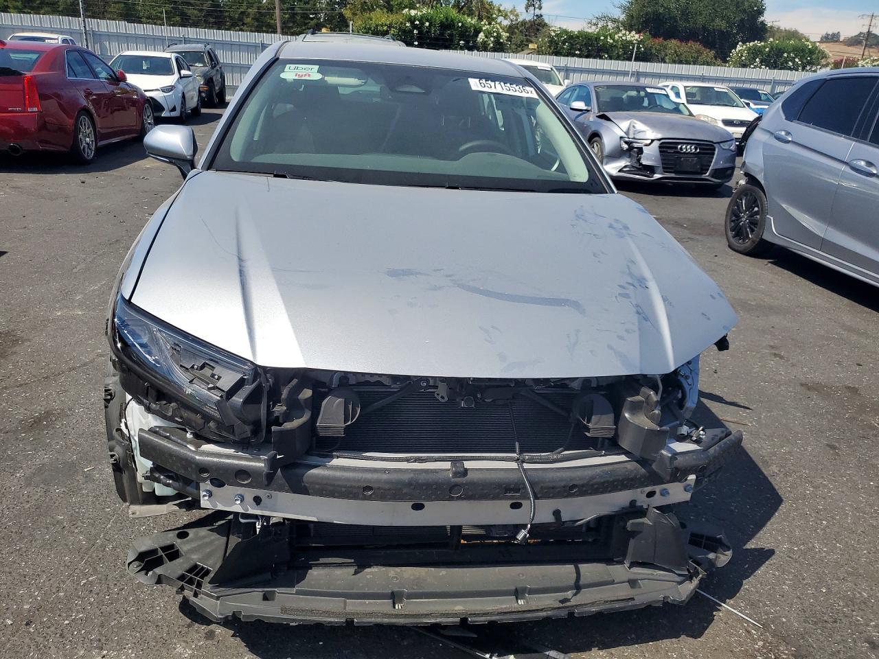 2025 Toyota Camry, LE