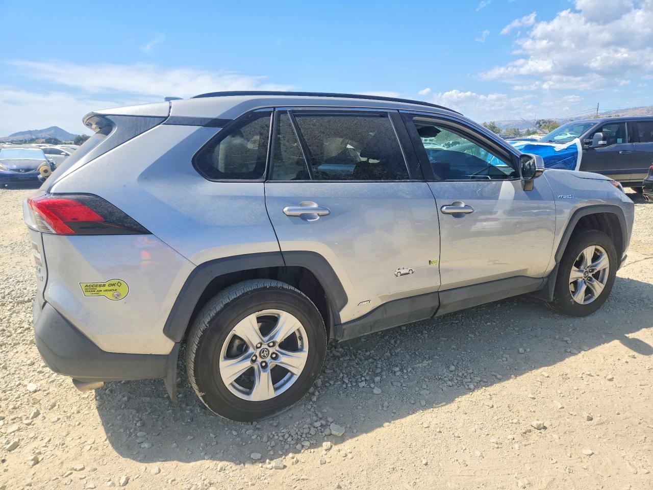 2020 Toyota RAV4, LE