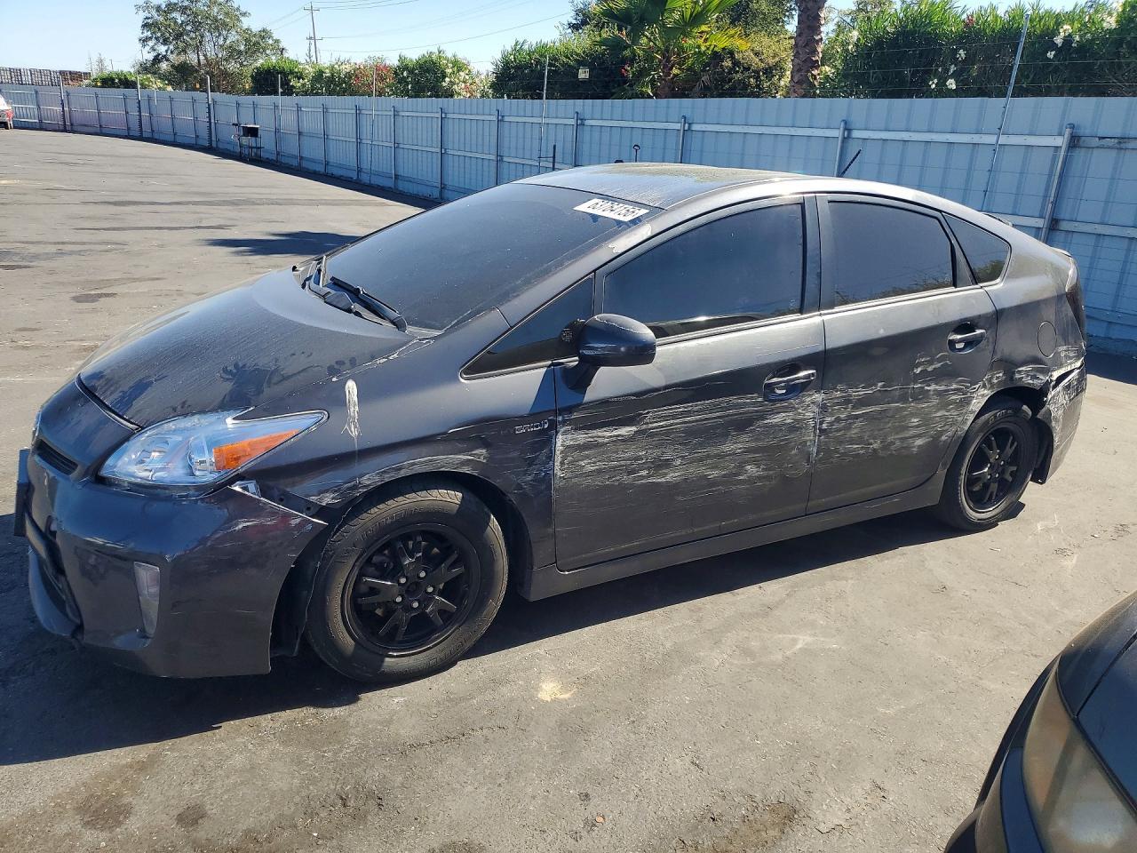 2015 Toyota Prius, Two