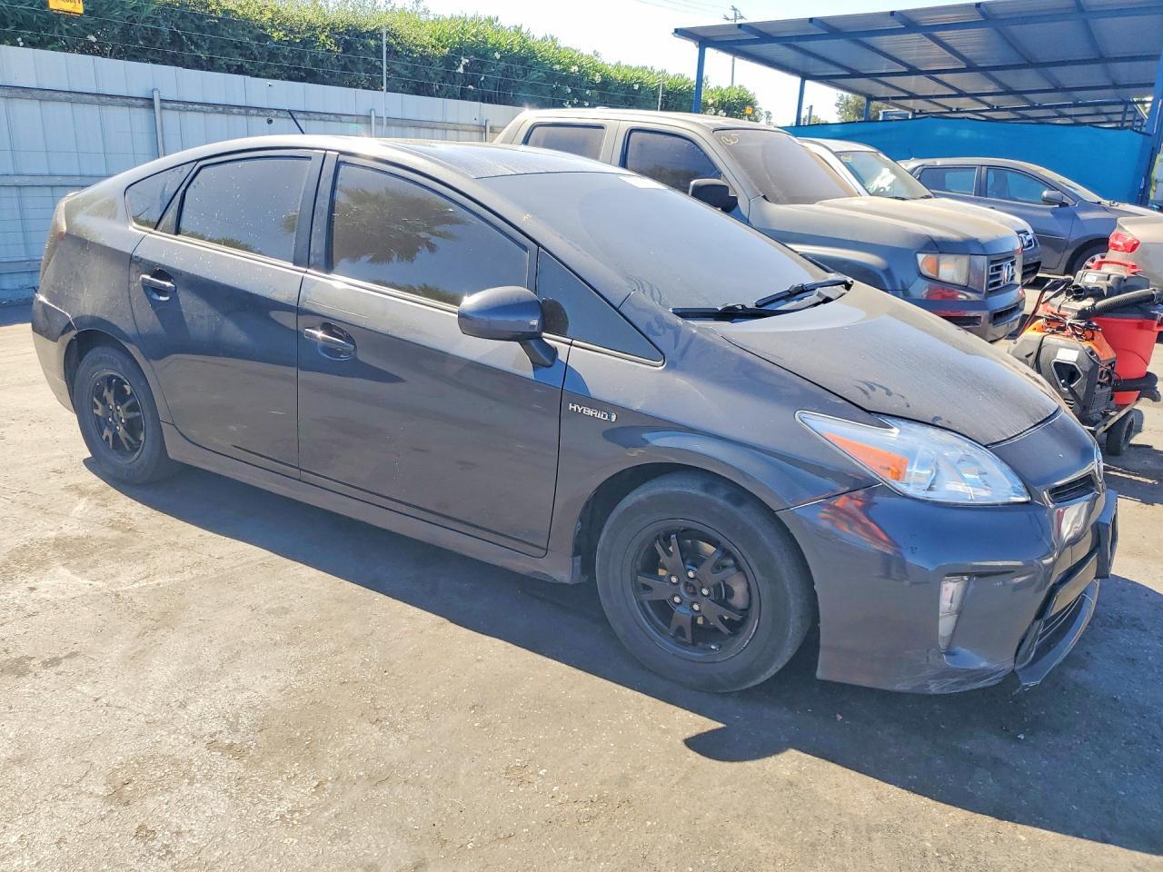 2015 Toyota Prius, Two