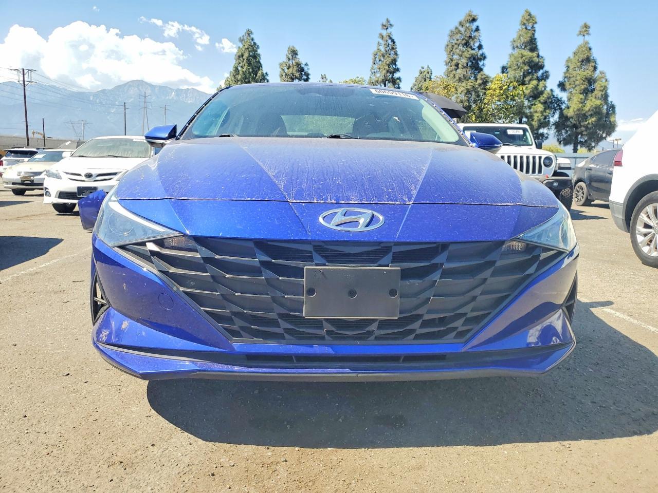 2023 Hyundai Elantra, Sel