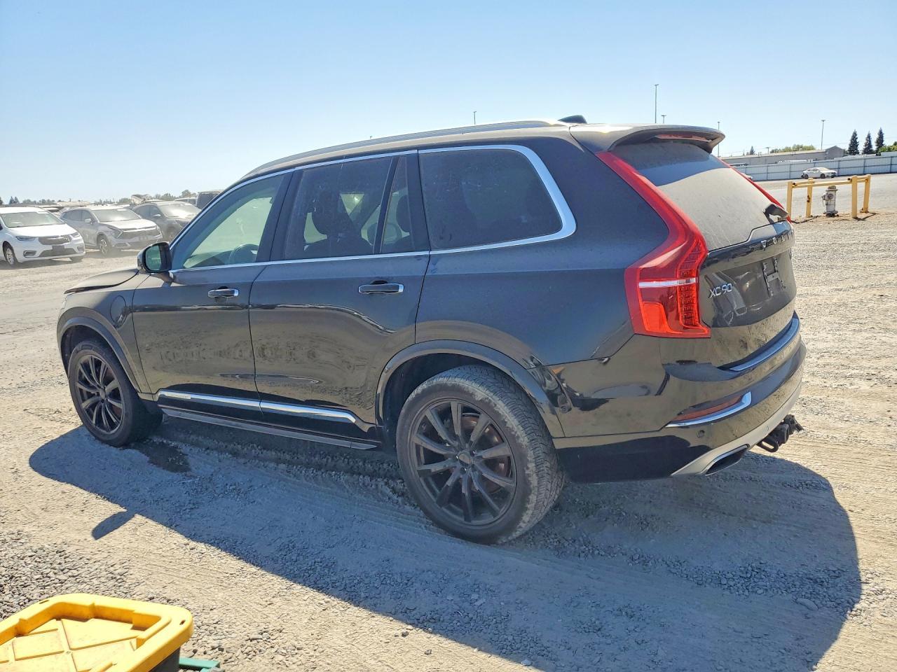 2016 Volvo XC90, T8