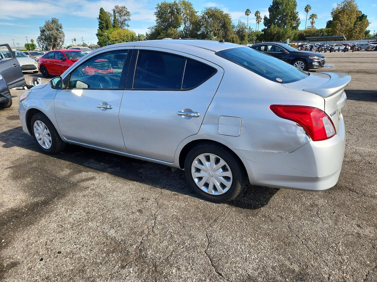 2016 Nissan Versa, 1.6 SV