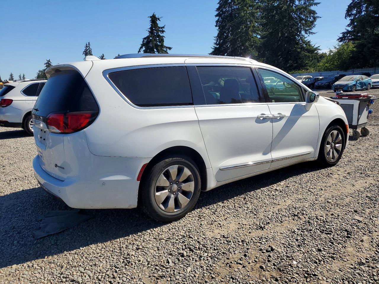 2018 Chrysler Pacifica, Hybri...