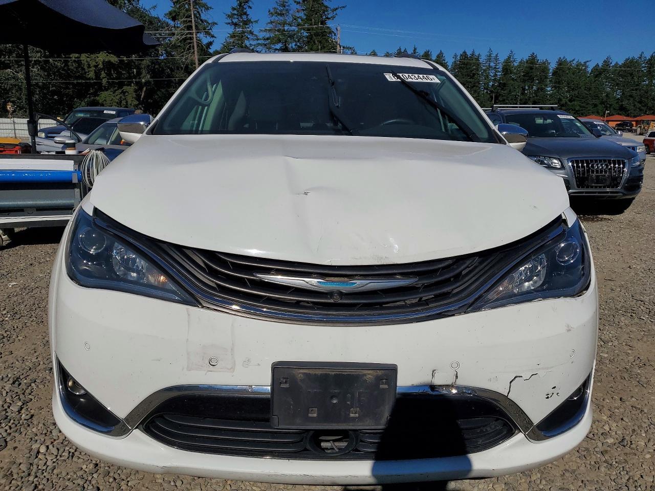 2018 Chrysler Pacifica, Hybri...