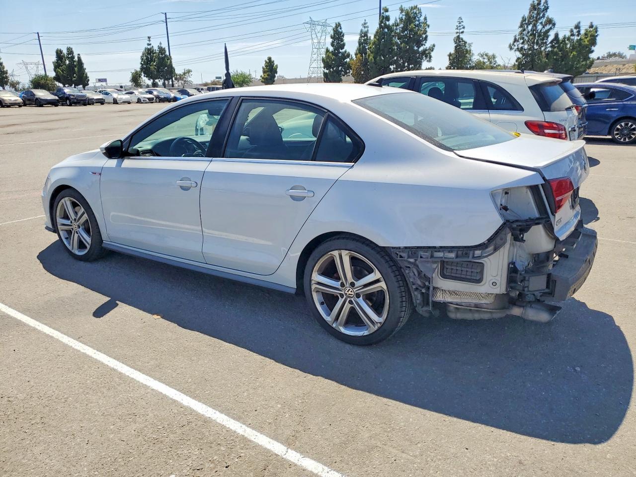 2017 Volkswagen Jetta, Gli
