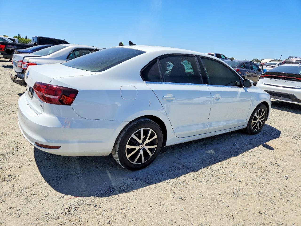 2017 Volkswagen Jetta, SE
