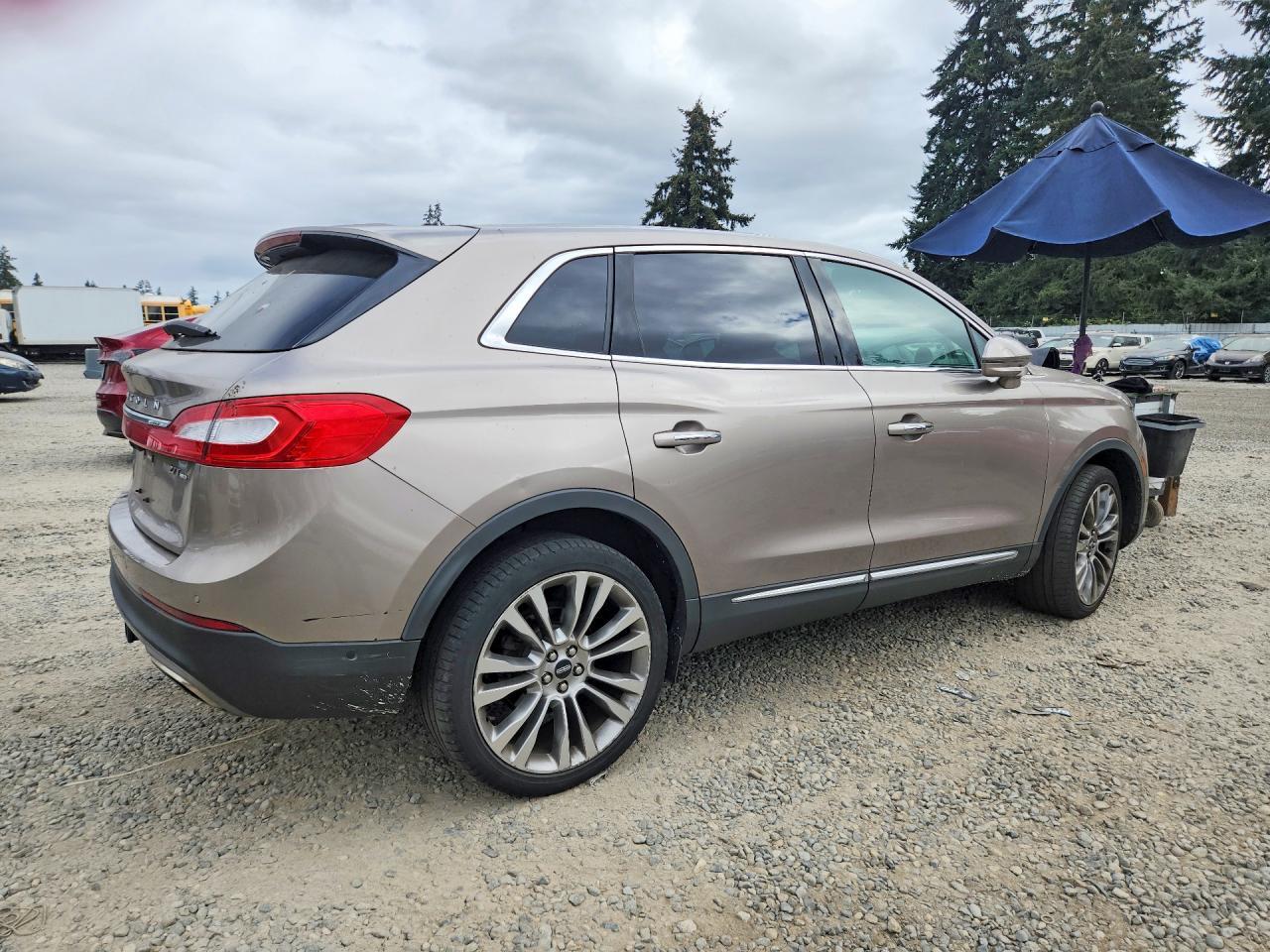 2018 Lincoln MKX, Reserve