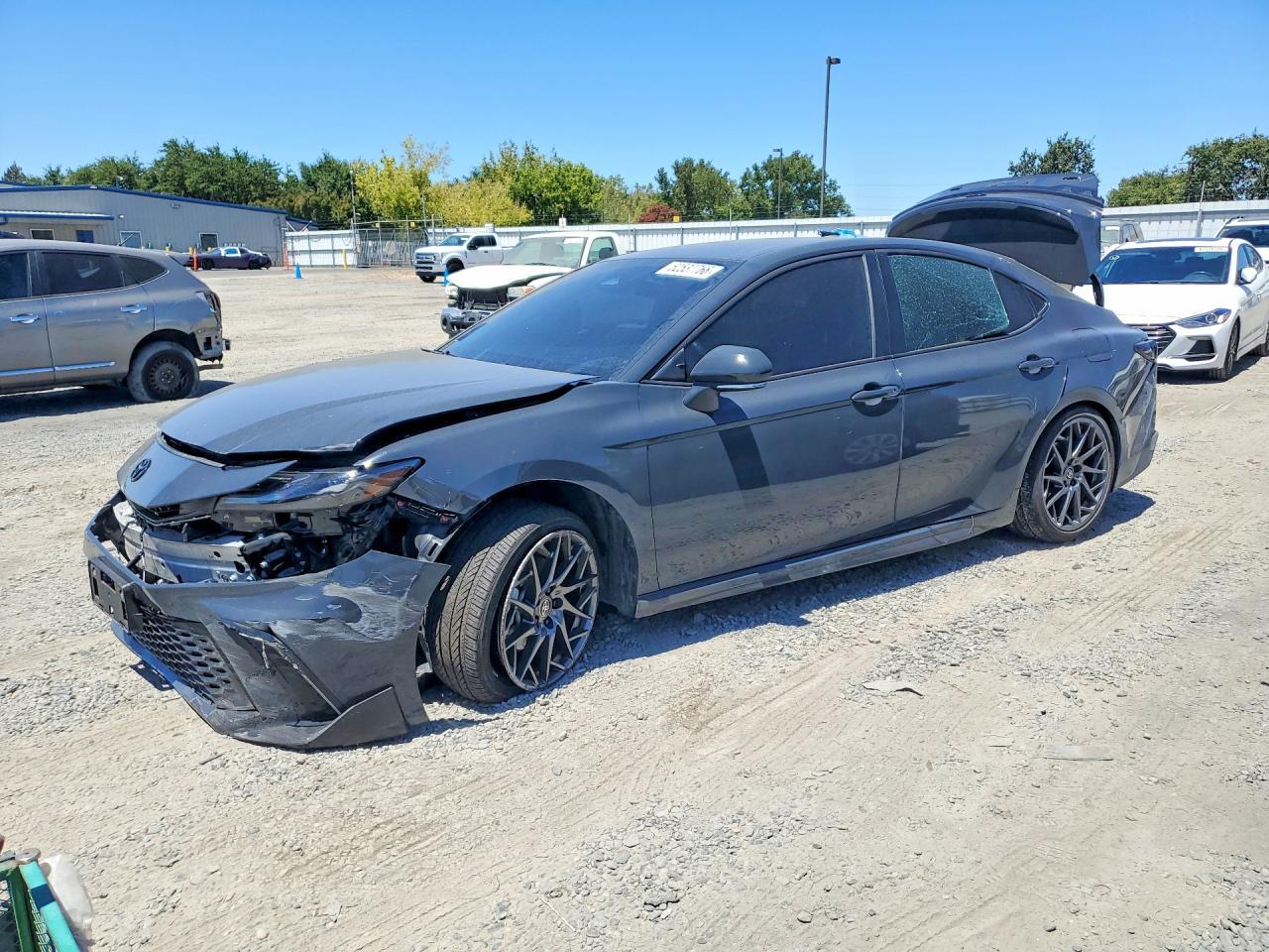2025 Toyota Camry, SE