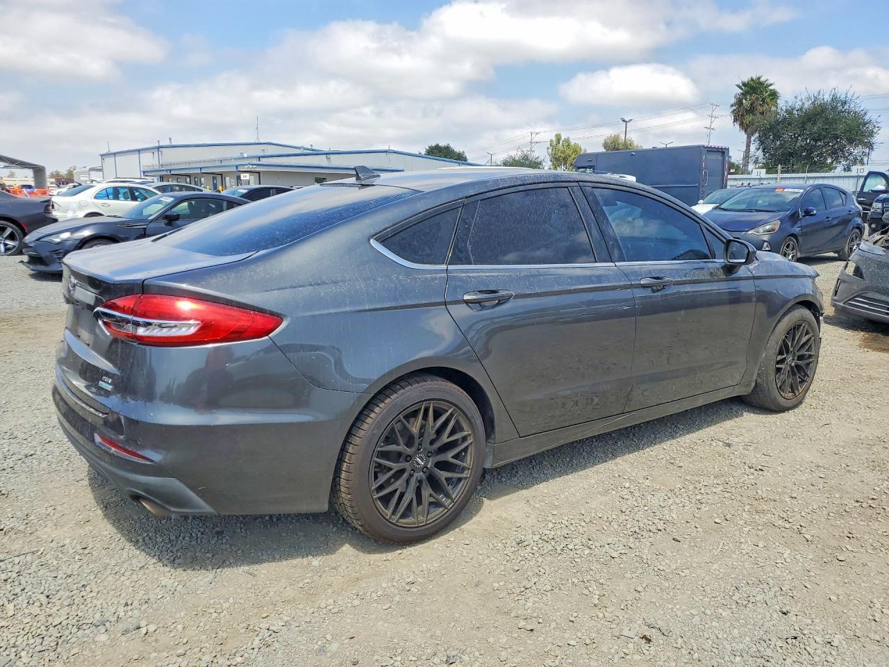 2019 Ford Fusion, SE