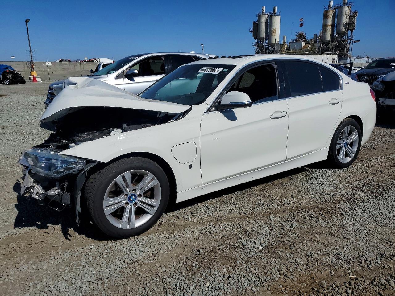 2018 BMW 3 Series, 330E