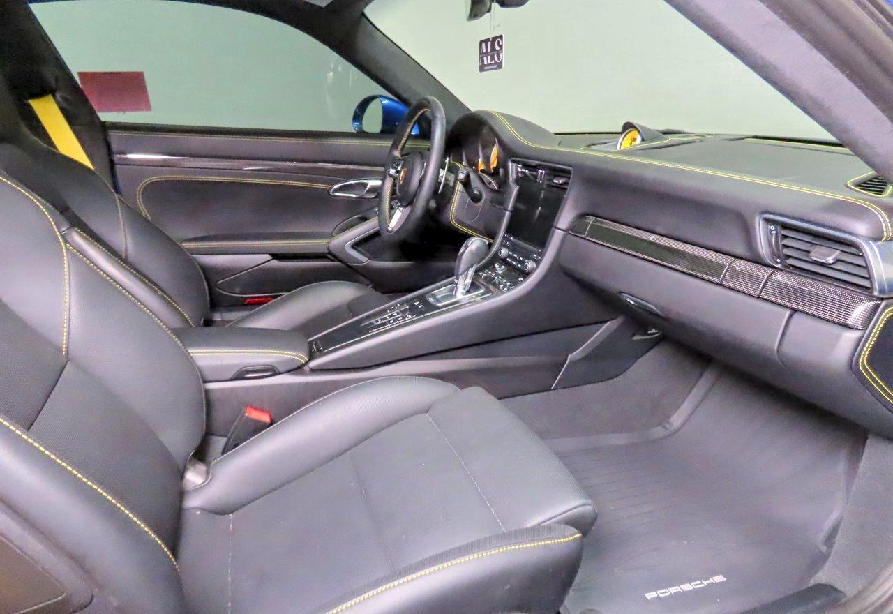 2018 Porsche 911, Turbo
