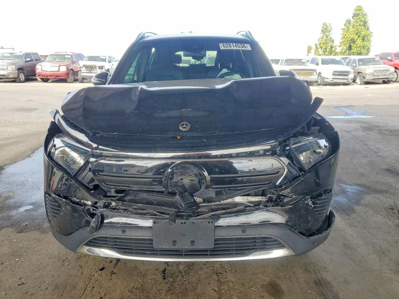 2023 Mercedes-Benz EQB, 250+