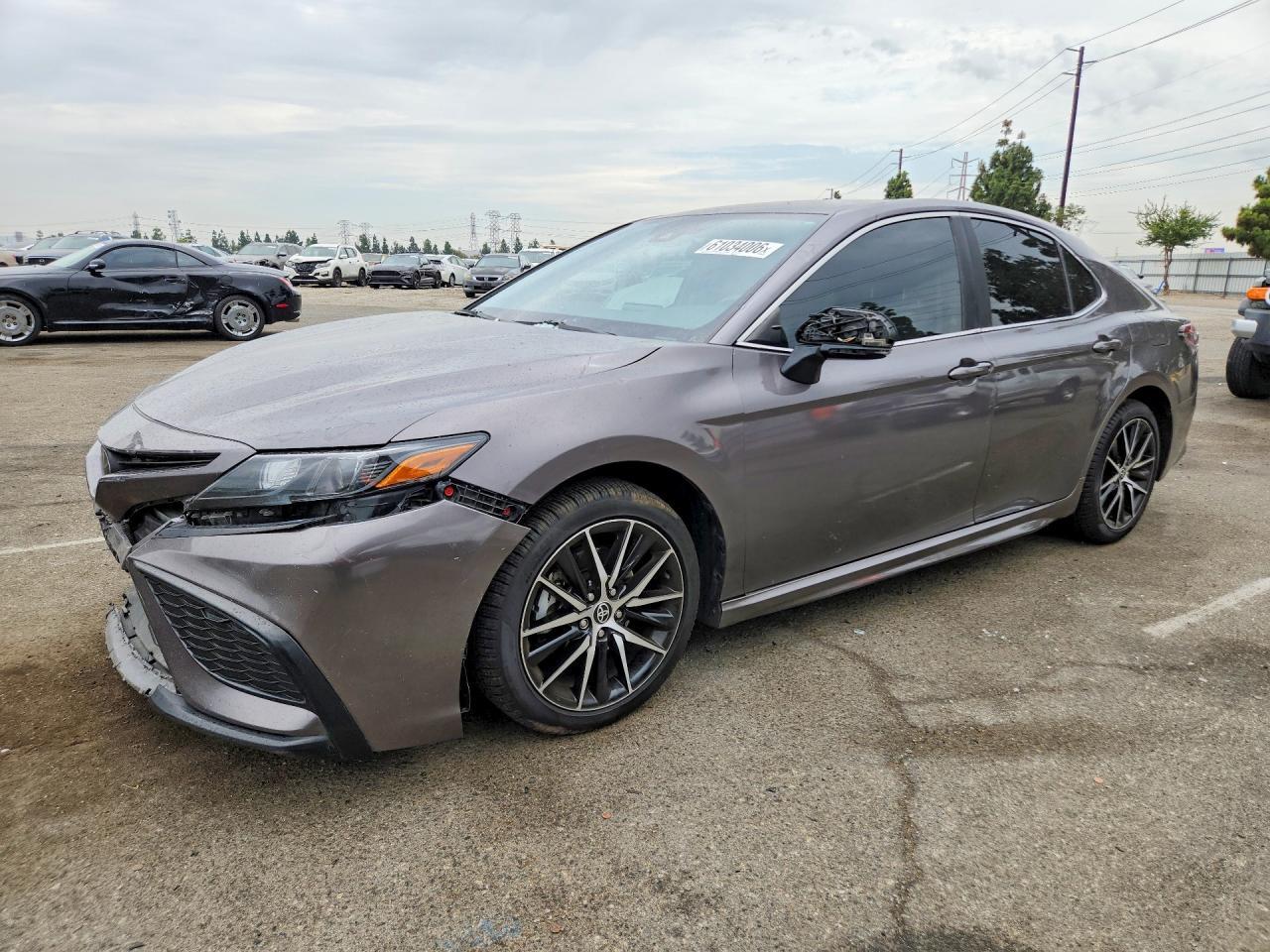 2023 Toyota Camry, SE