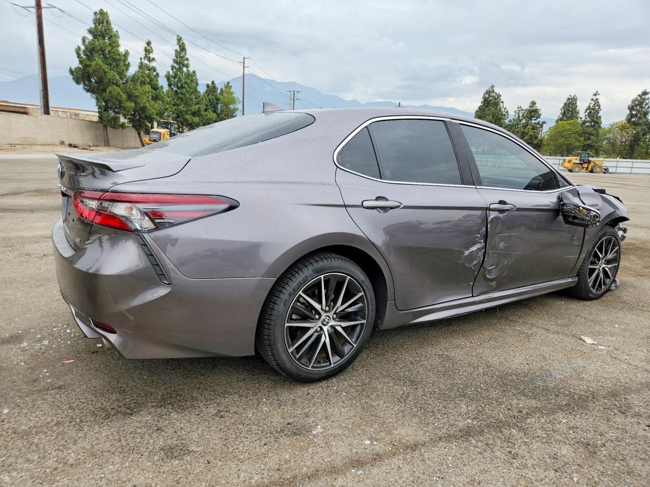 2023 Toyota Camry, SE