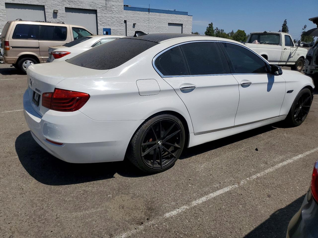 2015 BMW 5 Series, 528 I