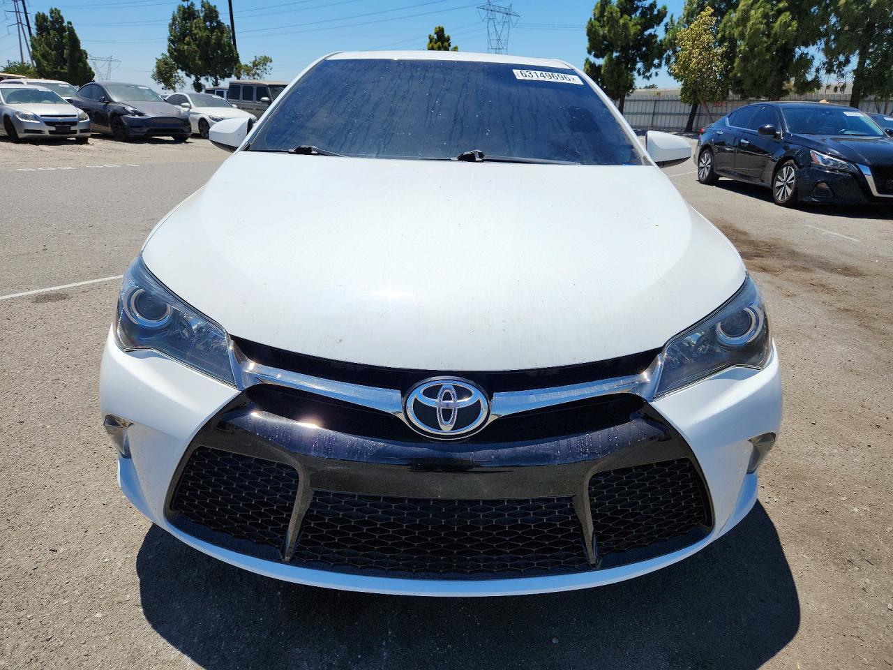 2015 Toyota Camry, SE