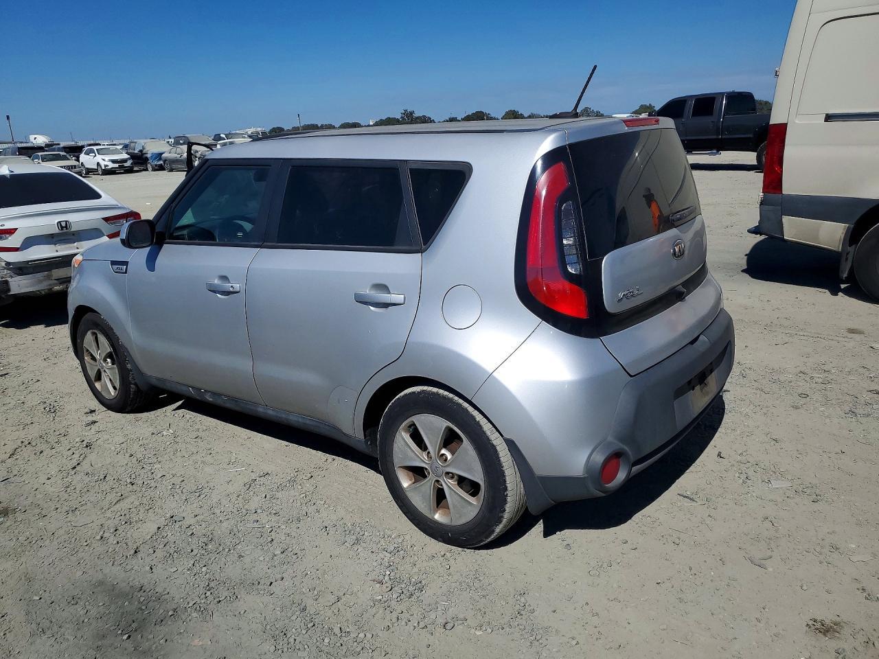 2016 KIA Soul, Base